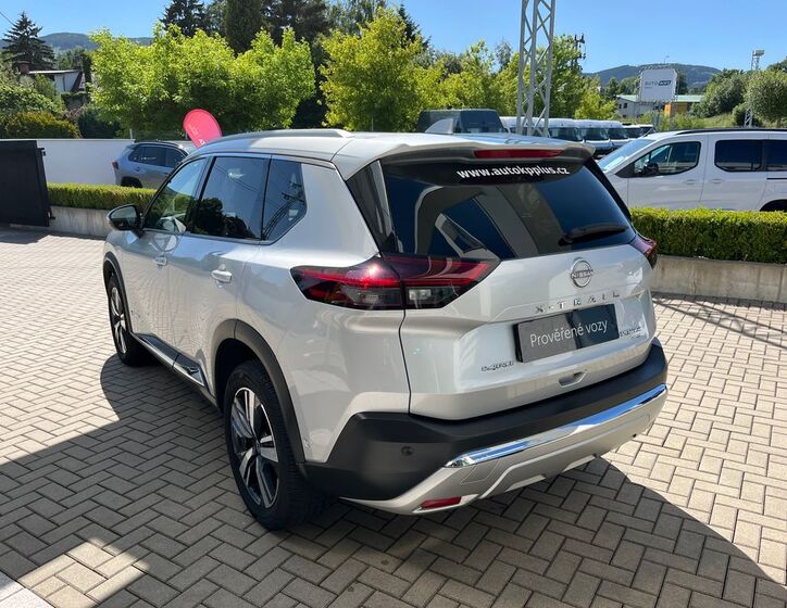 Nissan Ostatní 4