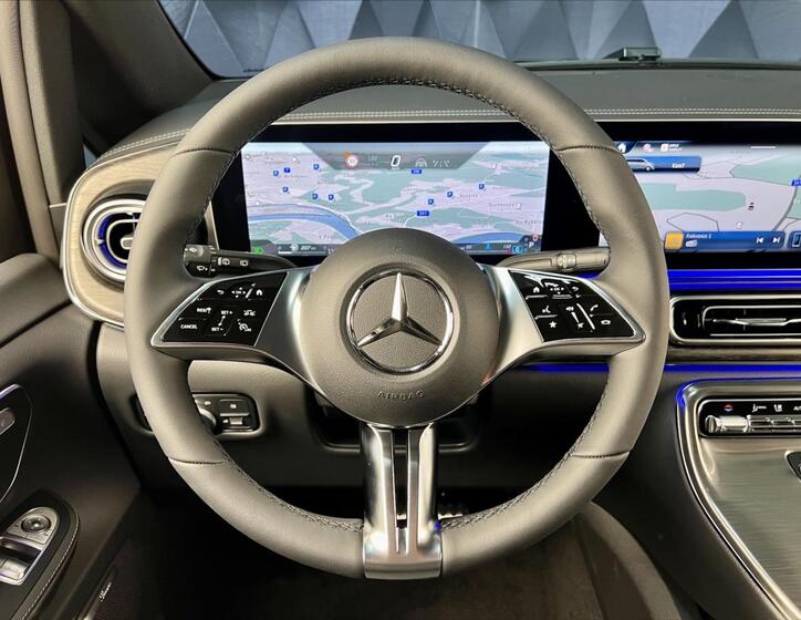 Mercedes-Benz Třídy V 13