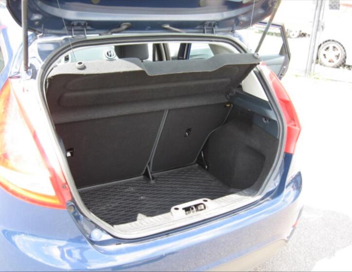 Ford Fiesta 12