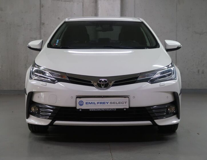 Toyota Corolla 2