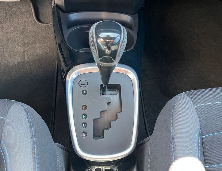 Toyota Yaris 25