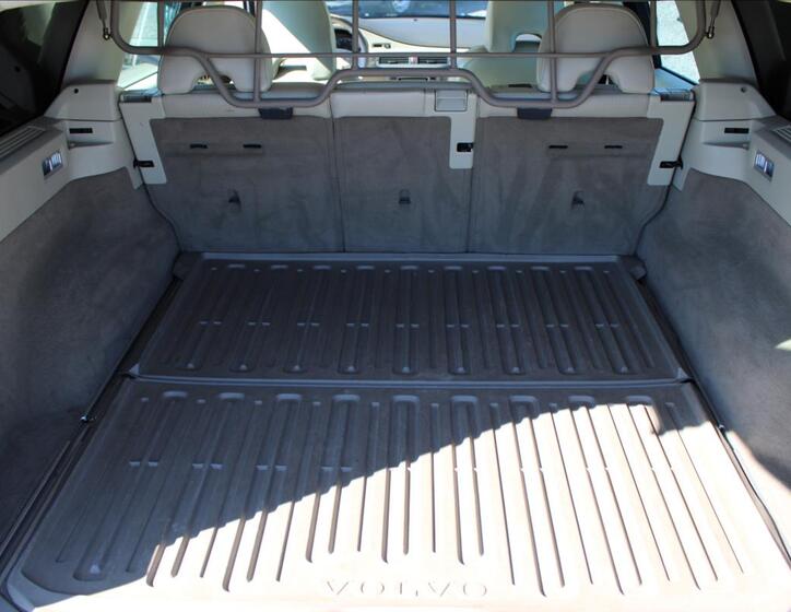 Volvo XC70 17