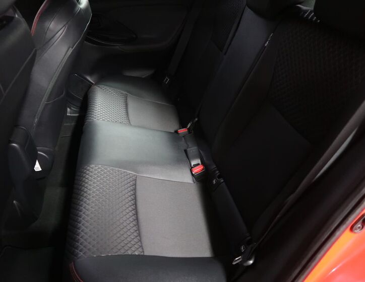 Toyota Yaris 10