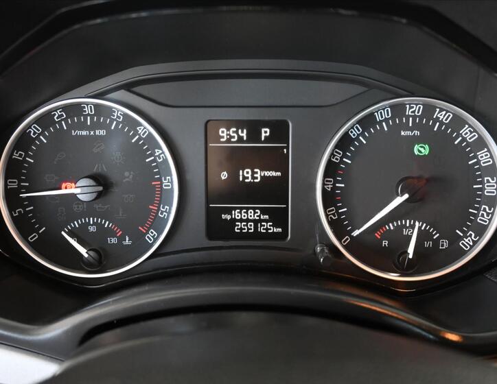 Škoda Octavia 13