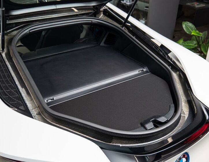 BMW i8 16