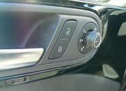 Volkswagen New Beetle 11