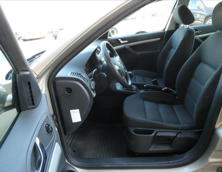 Škoda Octavia 15