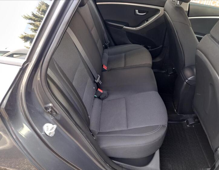 Hyundai i30 18