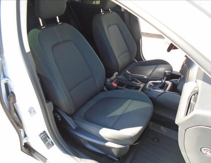 Ford Focus 13