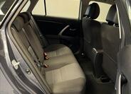 Toyota Avensis 12