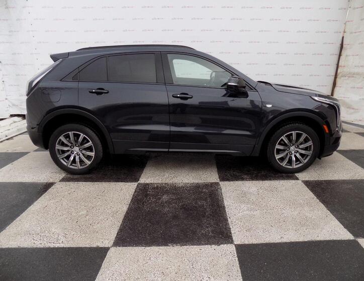 Cadillac XT4 6