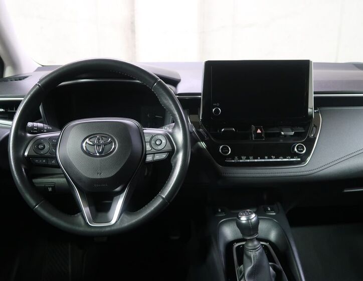 Toyota Corolla 16