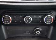 Alfa Romeo Stelvio 26