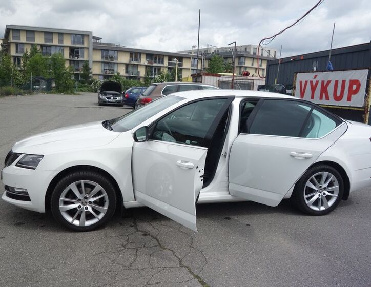 Škoda Octavia 16