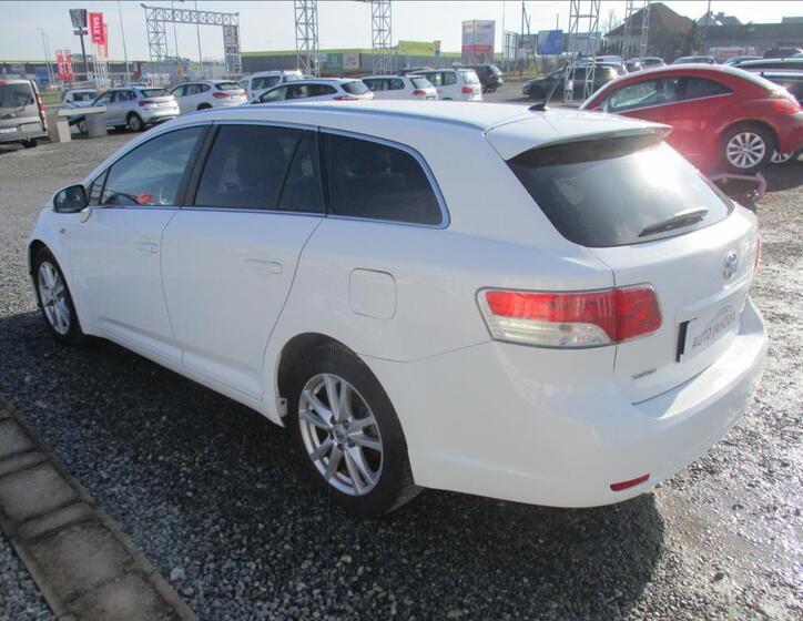 Toyota Avensis 7