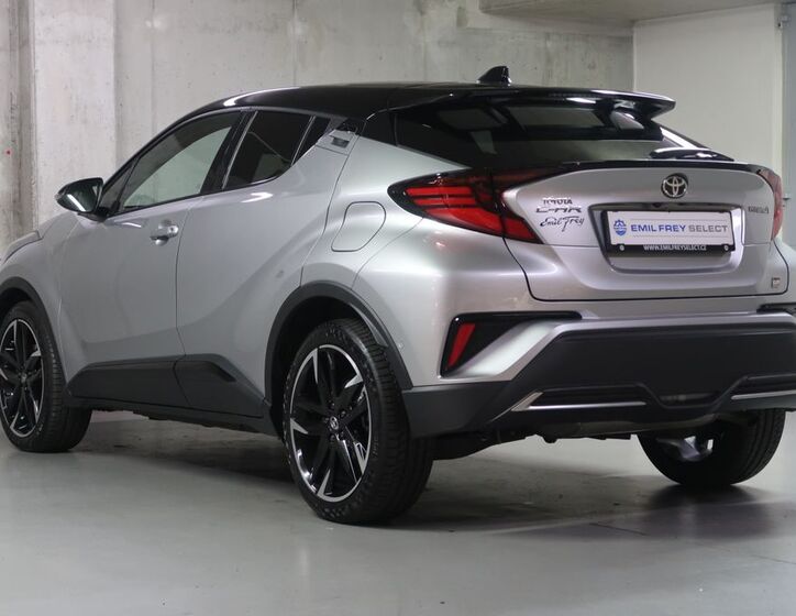 Toyota C-HR 7