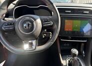 MG ZS 7