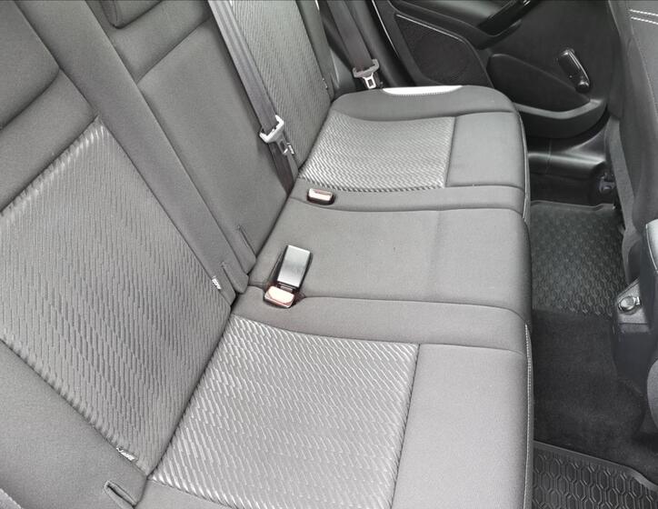 Peugeot 2008 17