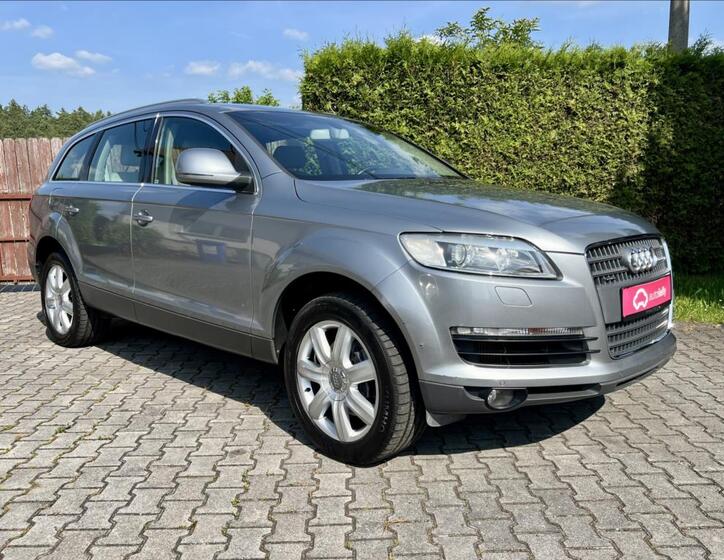Audi Q7 7