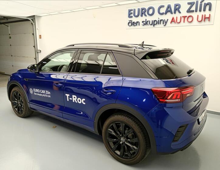 Volkswagen T-Roc 3