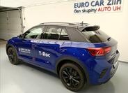 Volkswagen T-Roc 3