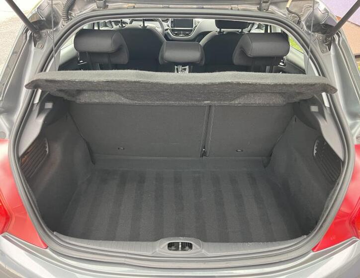 Peugeot 208 18