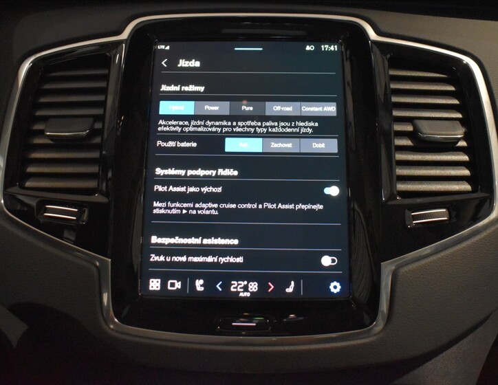 Volvo XC90 23