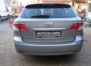 Toyota Avensis 4