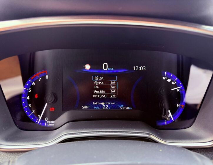 Toyota Corolla 16