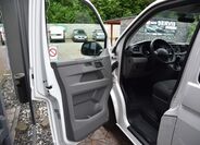 Volkswagen Transporter 9