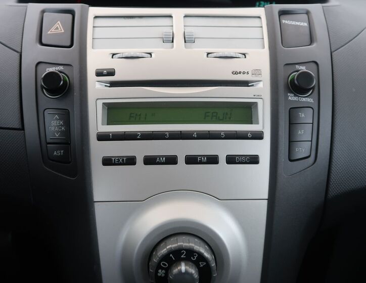 Toyota Yaris 18
