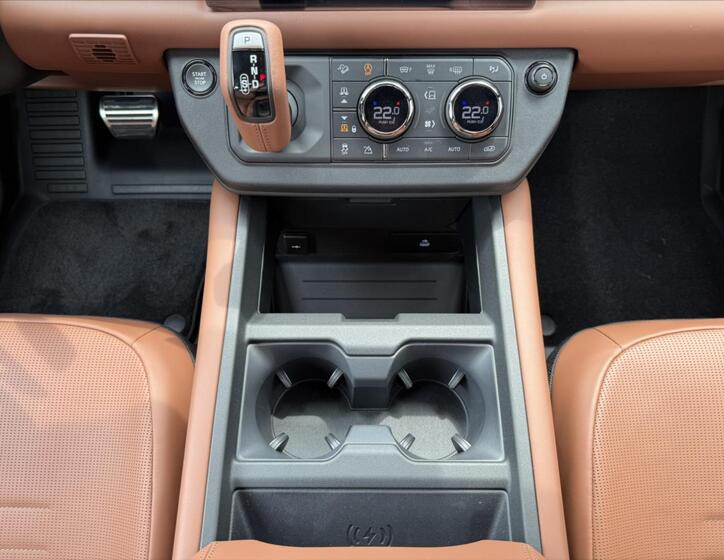 Land Rover Defender 30