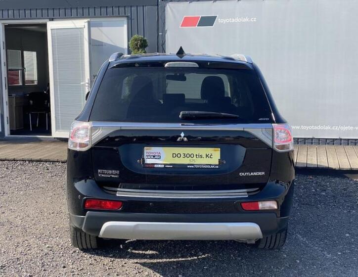 Mitsubishi Outlander 5