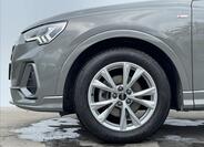 Audi Q3 20