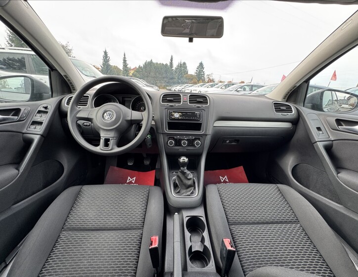 Volkswagen Golf 10