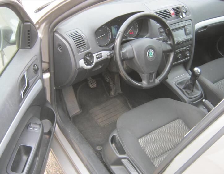 Škoda Octavia 9