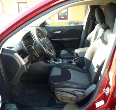 Jeep Cherokee 17