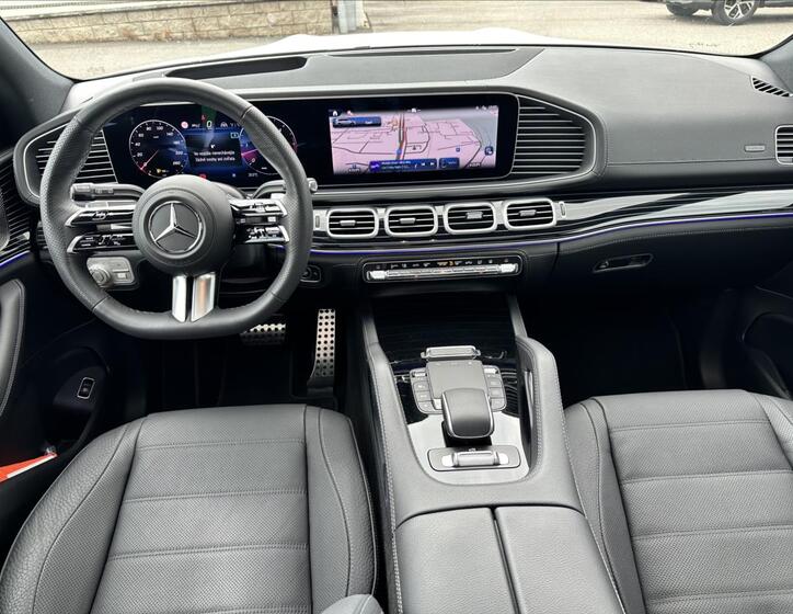 Mercedes-Benz GLS 9