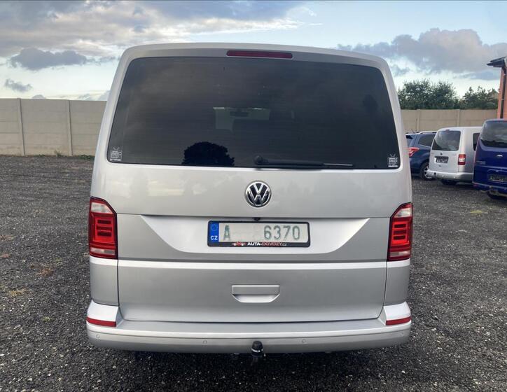 Volkswagen Multivan 5