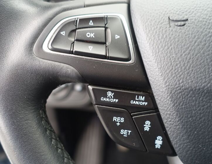 Ford Kuga 23