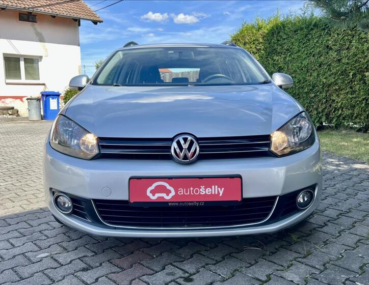 Volkswagen Golf 9