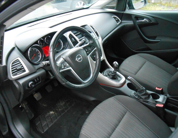 Opel Astra 10