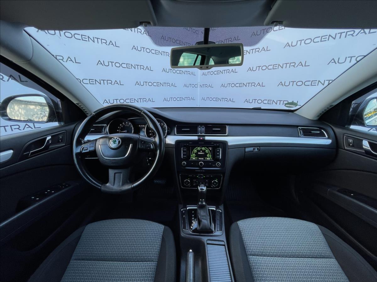 Škoda Superb