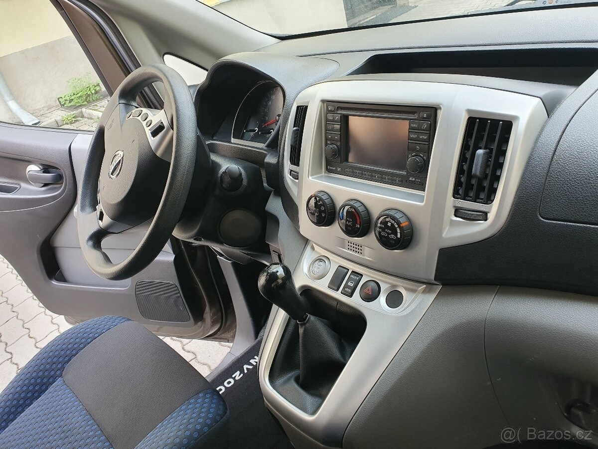 Nissan NV200