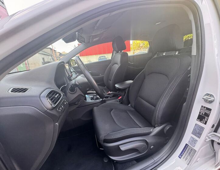 Hyundai i30 13