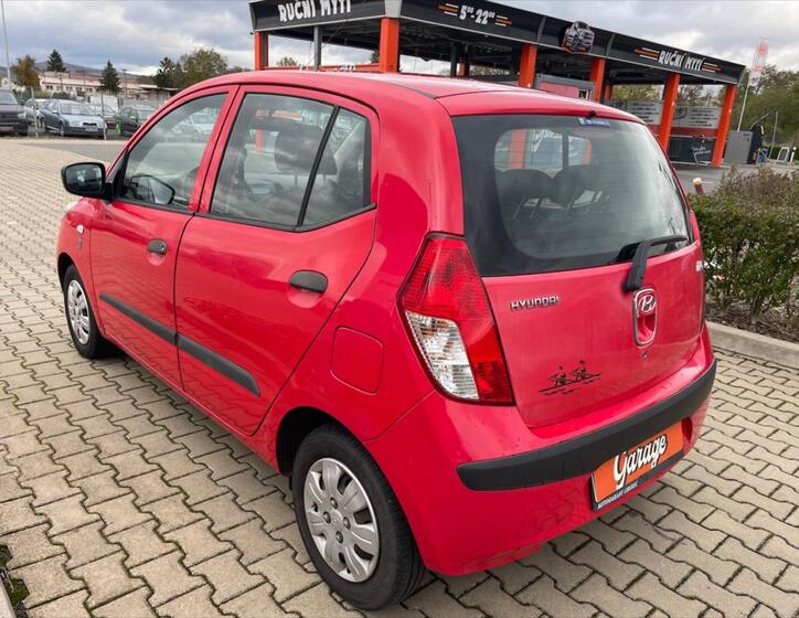 Hyundai i10 8