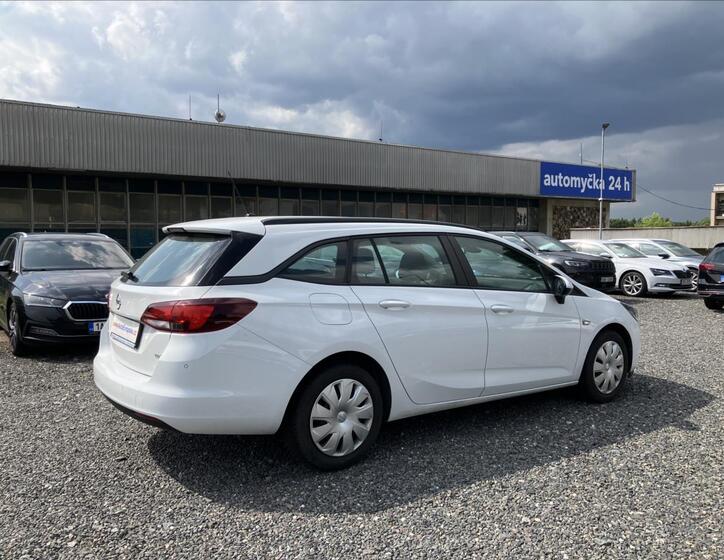 Opel Astra 6