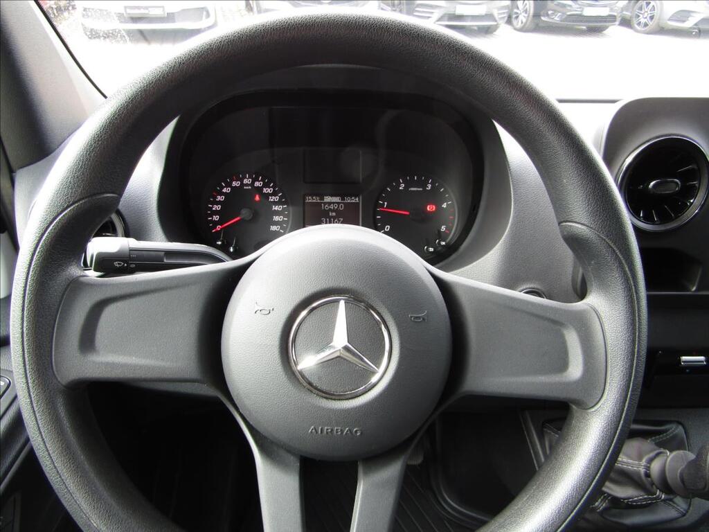 Mercedes-Benz Sprinter 14