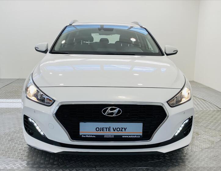 Hyundai i30 4