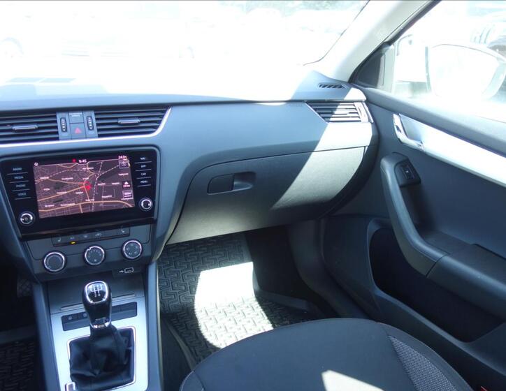 Škoda Octavia 19